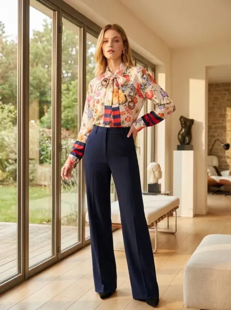 Chemise blouse fluide col lavallière à imprimé fleurs et rayures - satin chic