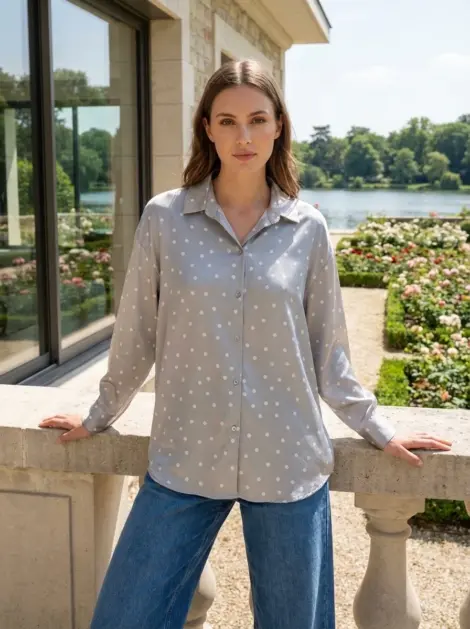 Chemise blouse fluide en viscose à manches longues et boutons effet soie satin