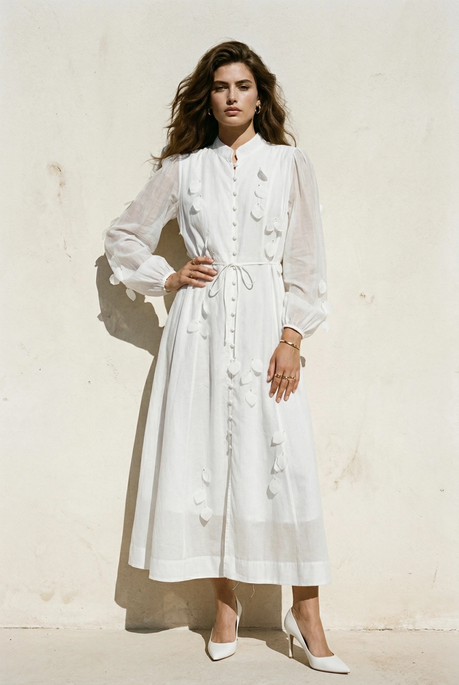 robe-longue-elegante-a-details-textures_blanc_69c15501e21e0
