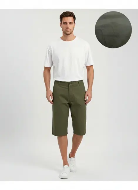 Bermudas uni homme jusqu'au genoux