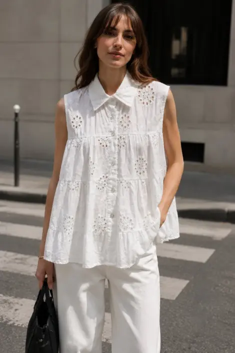 Chemise sans manches broderie anglaise