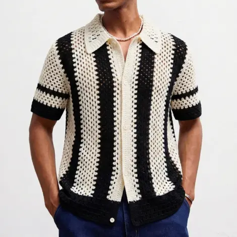 Chemisette homme en crochet à motifs géométriques