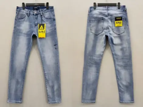 Jean uni homme bleu simple coupe SLIM