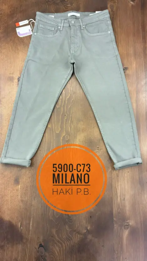 Jean uni homme vert SLIM TAPERED