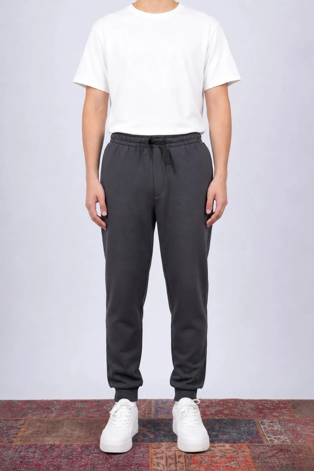 jogging-gris-fonce-fit_gris-fonce_6a044d89b991f