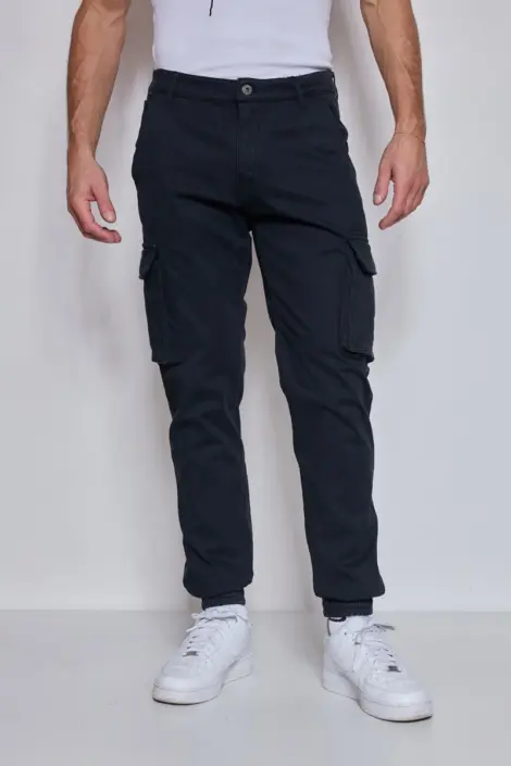 Pantalon cargos uni avec poches et serrage a la cheville