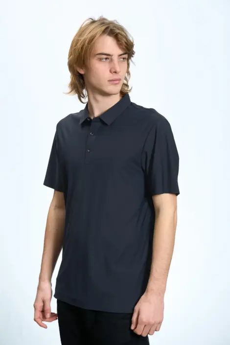 Polo uni homme a col bouton