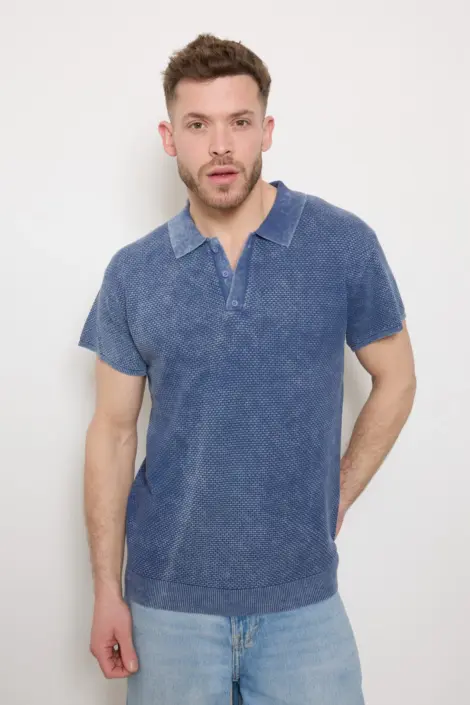 Polo uni homme effet délave col boutonne