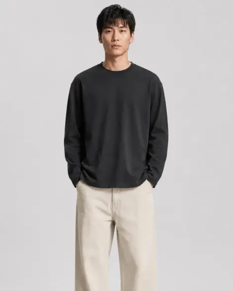 Sweat Noir Minimal Clean
