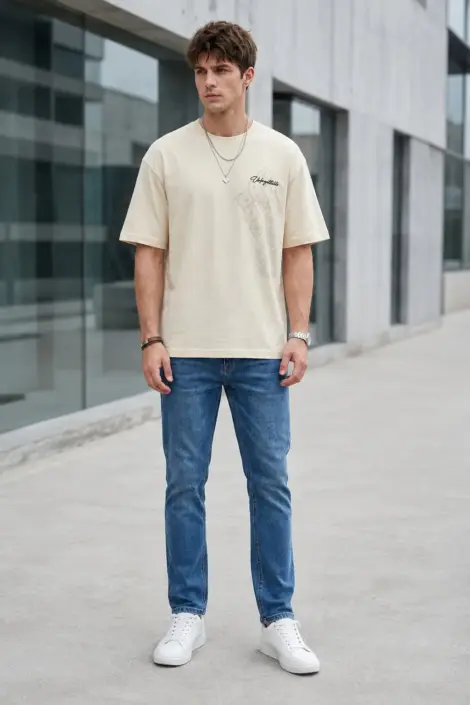 T-shirt Beige Oversize Unforgettable