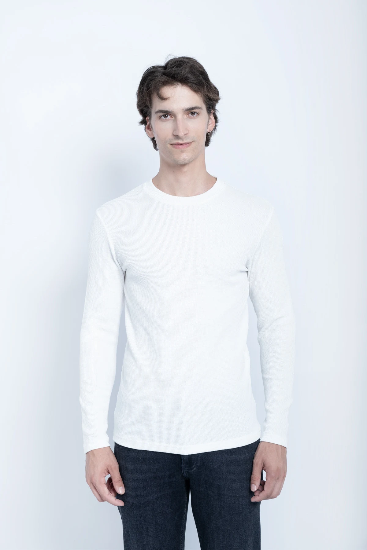 t-shirt-blanc-manches-longues-fit_blanc_6a102b275110a