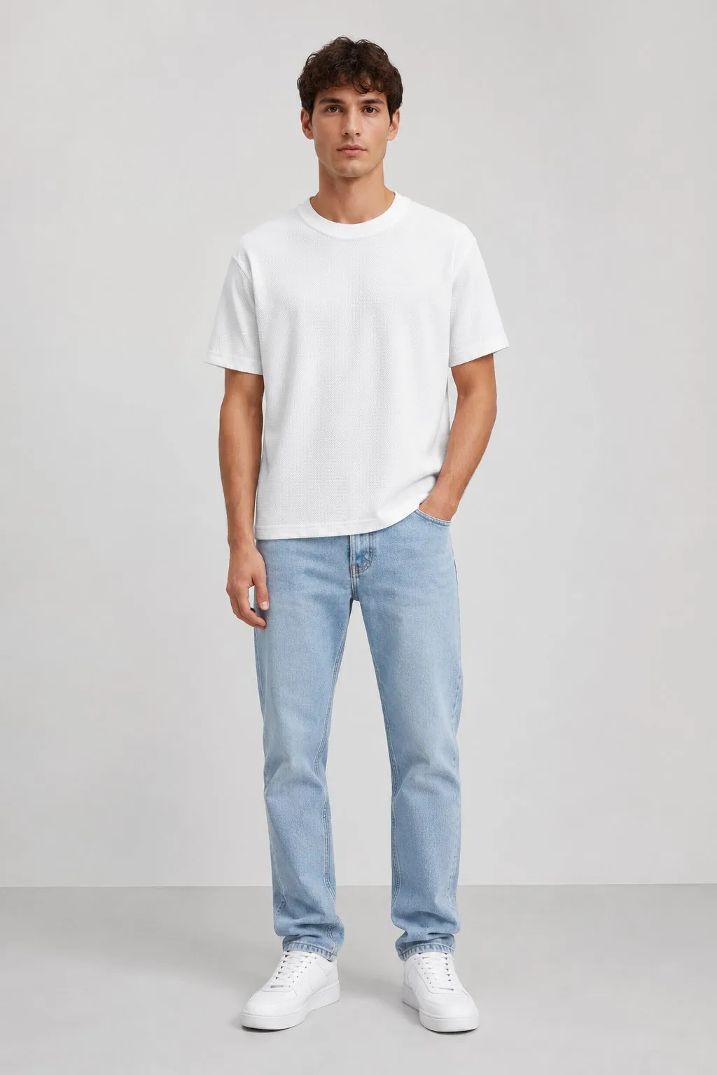 t-shirt-blanc-texture-minimal_blanc_6a33cbff32ae3
