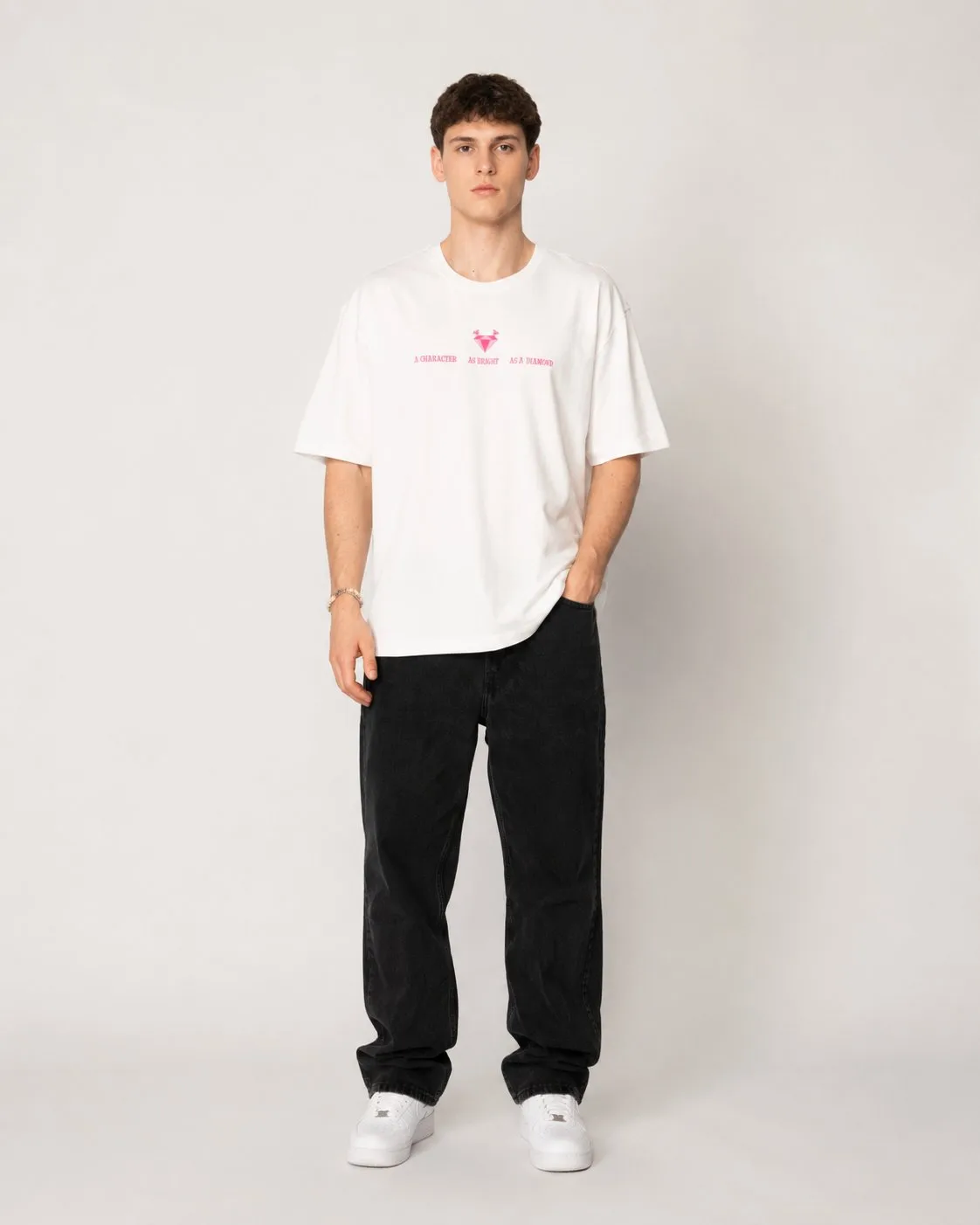 t-shirt-minimal-graphic-trend_blanc_6a045e6207ce9