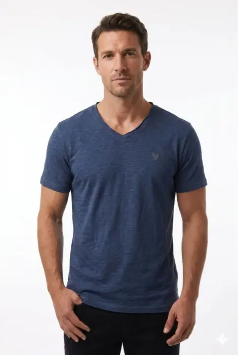 T-shirt uni homme avec un petit logo au devant