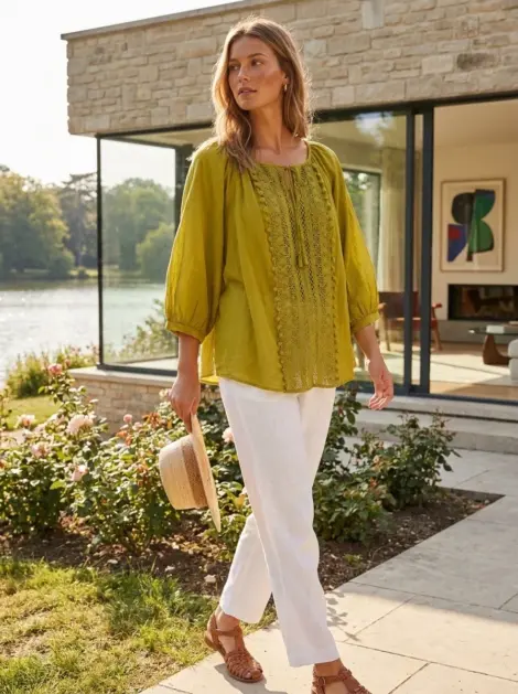 Blouse fluide de style bohème-chic en coton léger