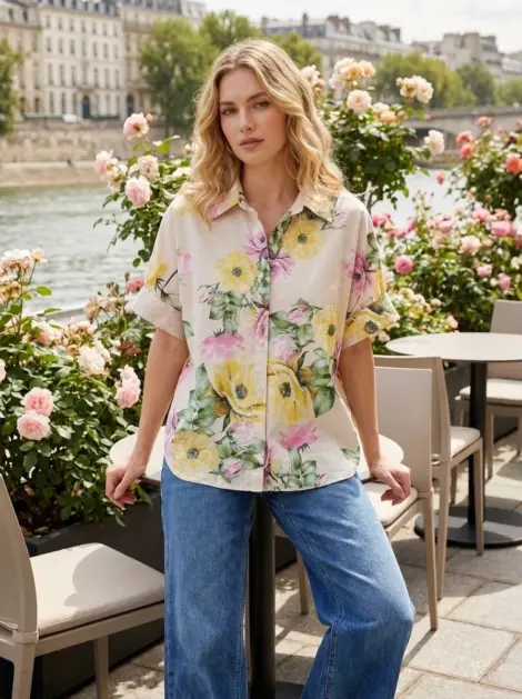 Chemise fluide au charme bucolique Oversize "Jardin de Roses"