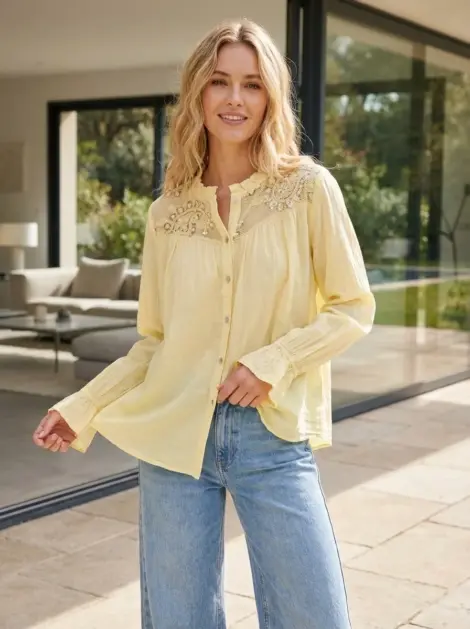 CHEMISE