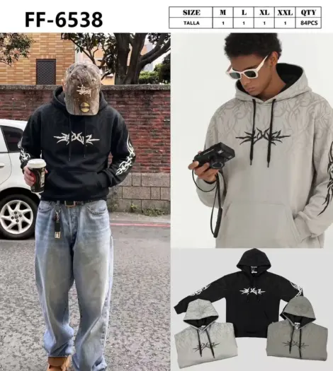 Sweat uni homme à capuche cordon et poches latérales, avec motif graphisme tribaux