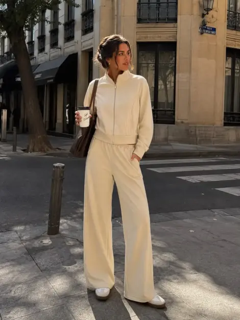 Ensemble veste zippée et pantalon