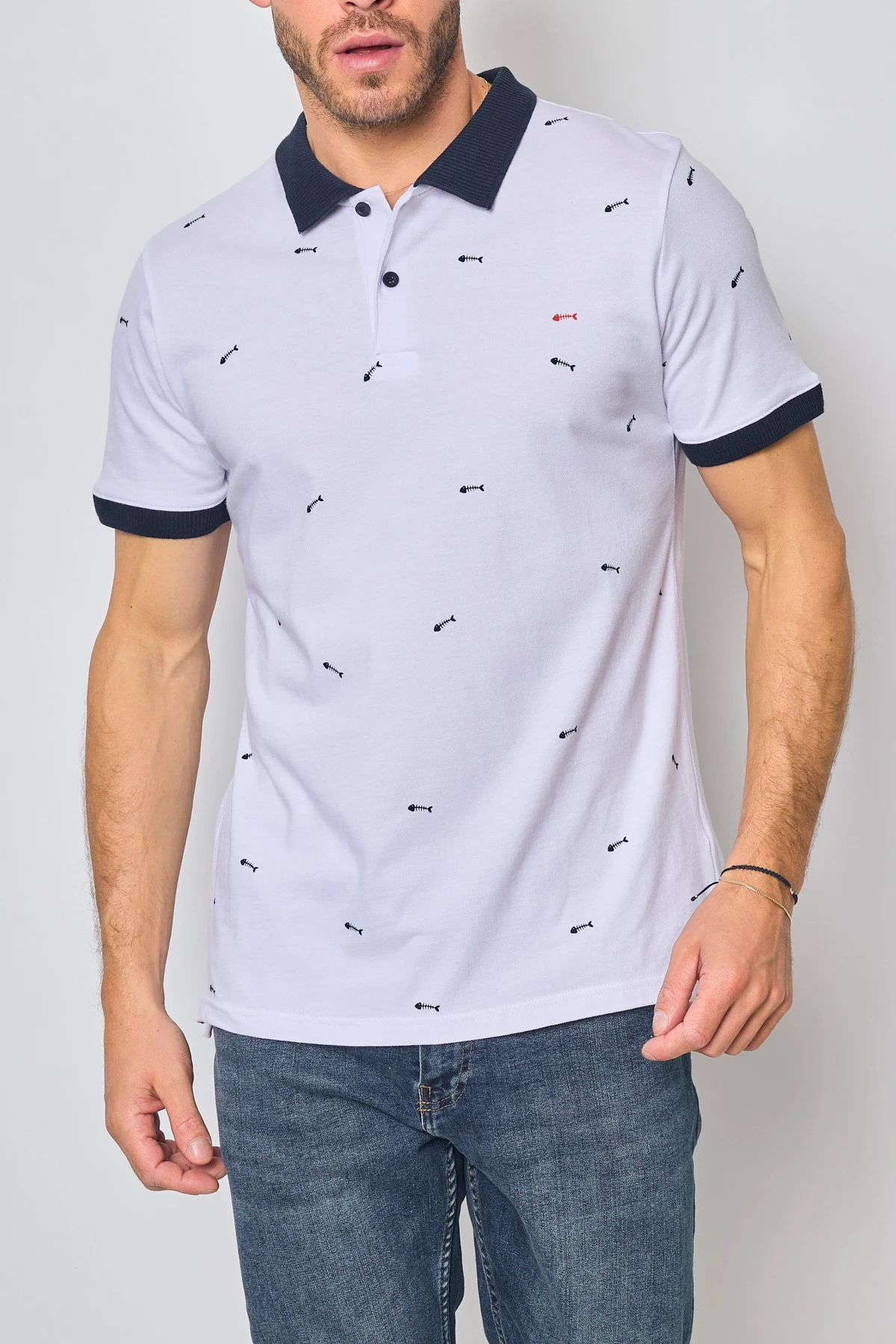 polo-homme-blanc-motifs-discrets-col-contraste_blanc_69e237cd4f9f6