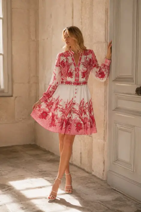 Robe courte imprimée à col mantant
