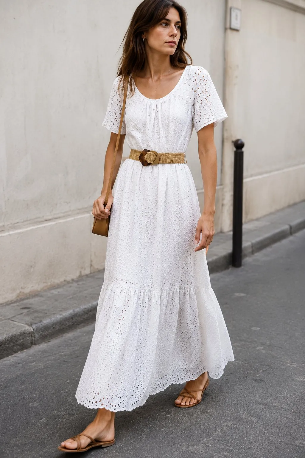 robe-en-crochets-col-rond_blanc_6a3bad01ddf7d
