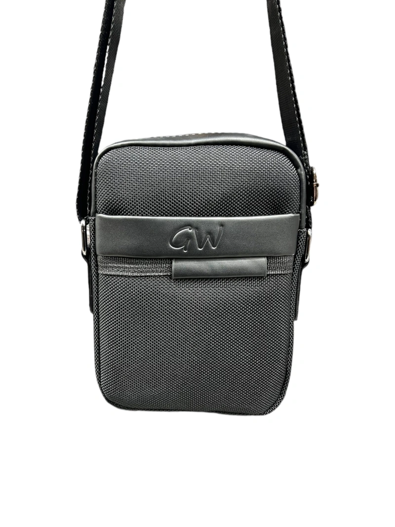 sac-homme-bandouliere-taille-moyenne-pratique-multipoches_noir_66ed32d9eb093
